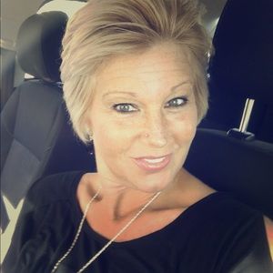 Meet your Posher, Minda